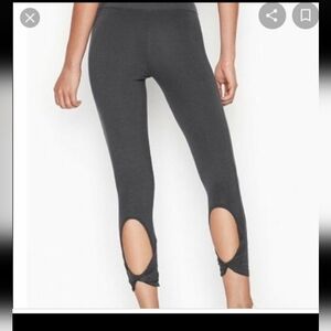 Victoria's Secret Keyhole Cotton Capri Sz-S